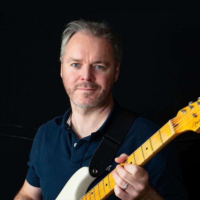 Jez guitarist